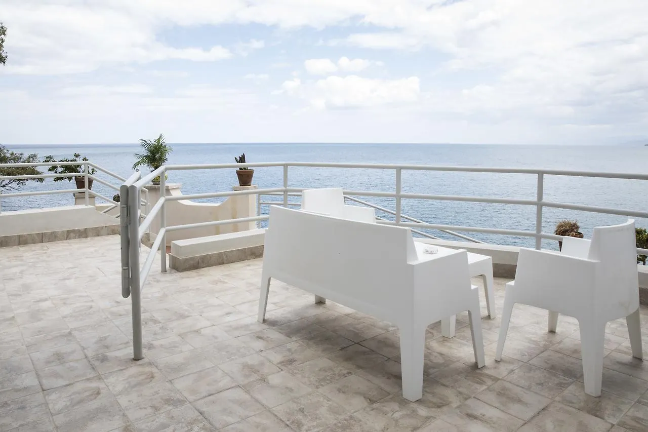 *** Aparthotel Blue Bay Italy